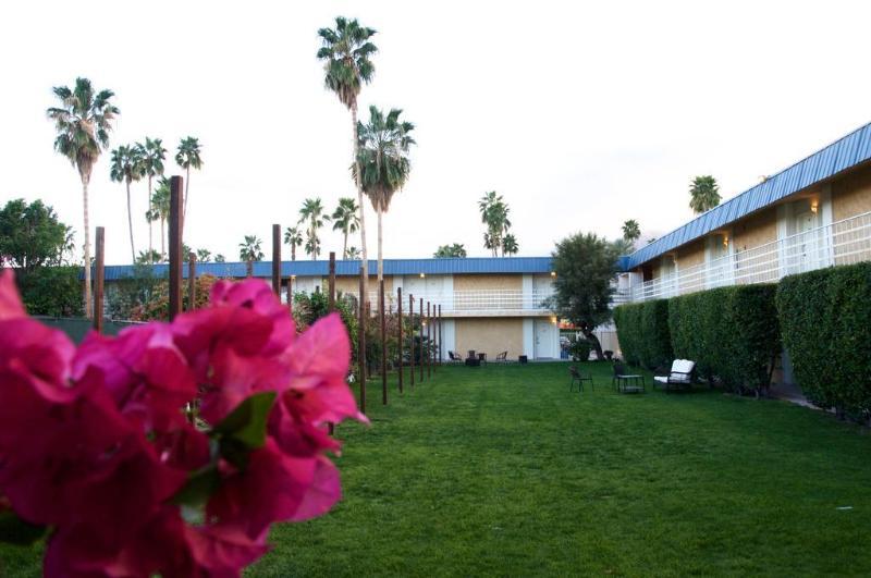 Sol Springs Inn Cathedral City Buitenkant foto